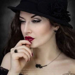Alchemy Gothic Ring O' Roses - Nappi korvakorut