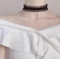 Choker - Black frill