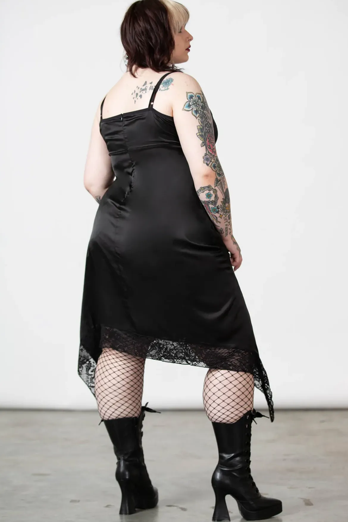 Killstar Loya - Maksi Mekko