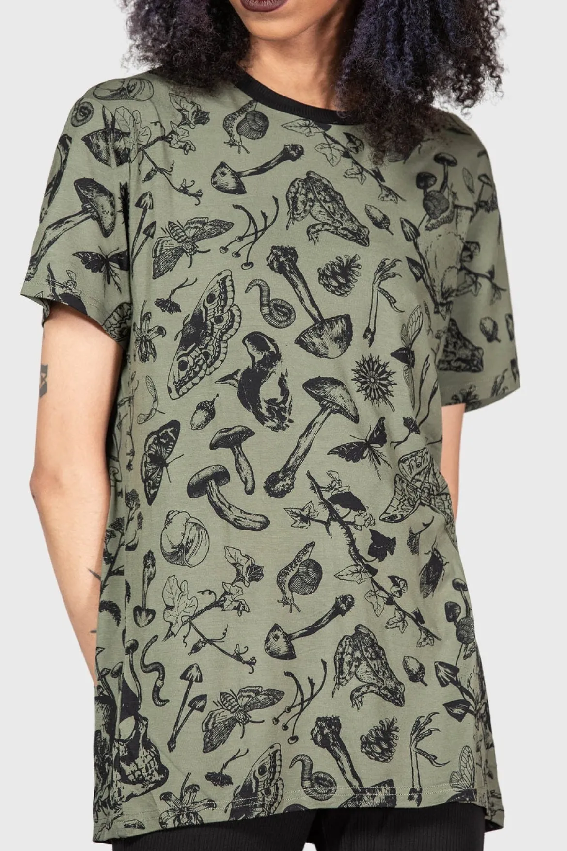 Killstar Mantodea - T-paita