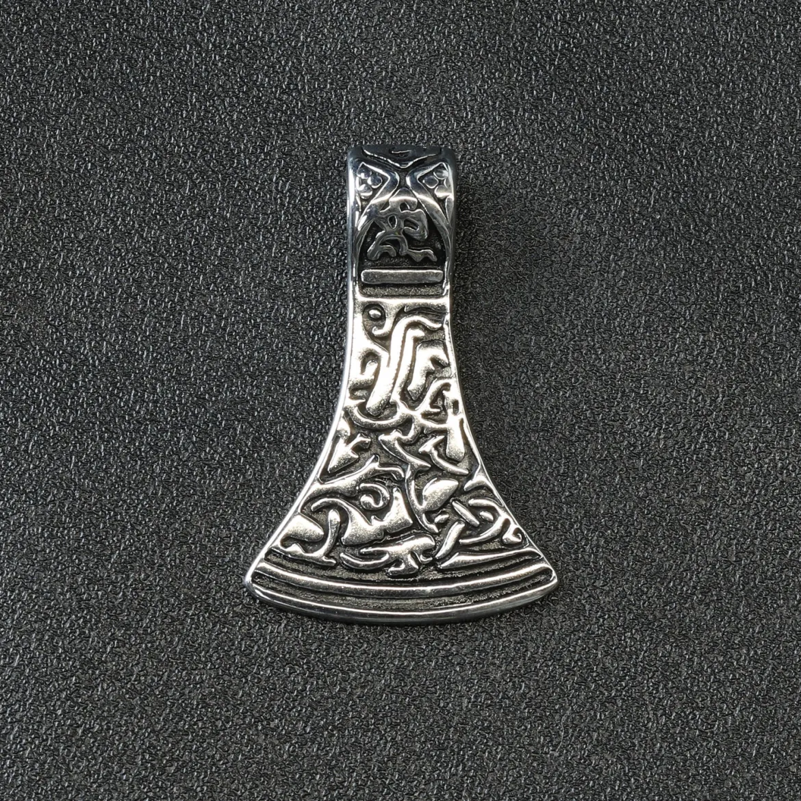 Norse Axe - Riipus