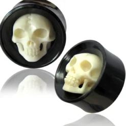 Plugi White Skull