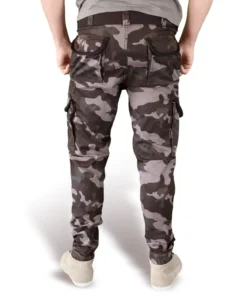 Surplus Premium Slimmy - Reisitaskuhousut, Black Camo