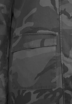 Urban Classics Camo Parka - Naisten talvitakki