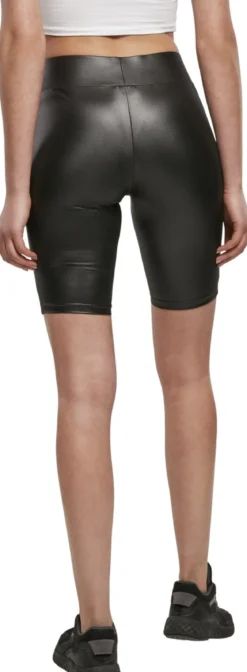 Urban Classics Imitation Leather - Pyöräilyshortsit