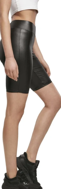 Urban Classics Imitation Leather - Pyöräilyshortsit