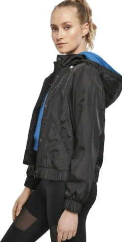 Urban Classics Oversized Shiny Crincle Nylon - Naisten takki, musta